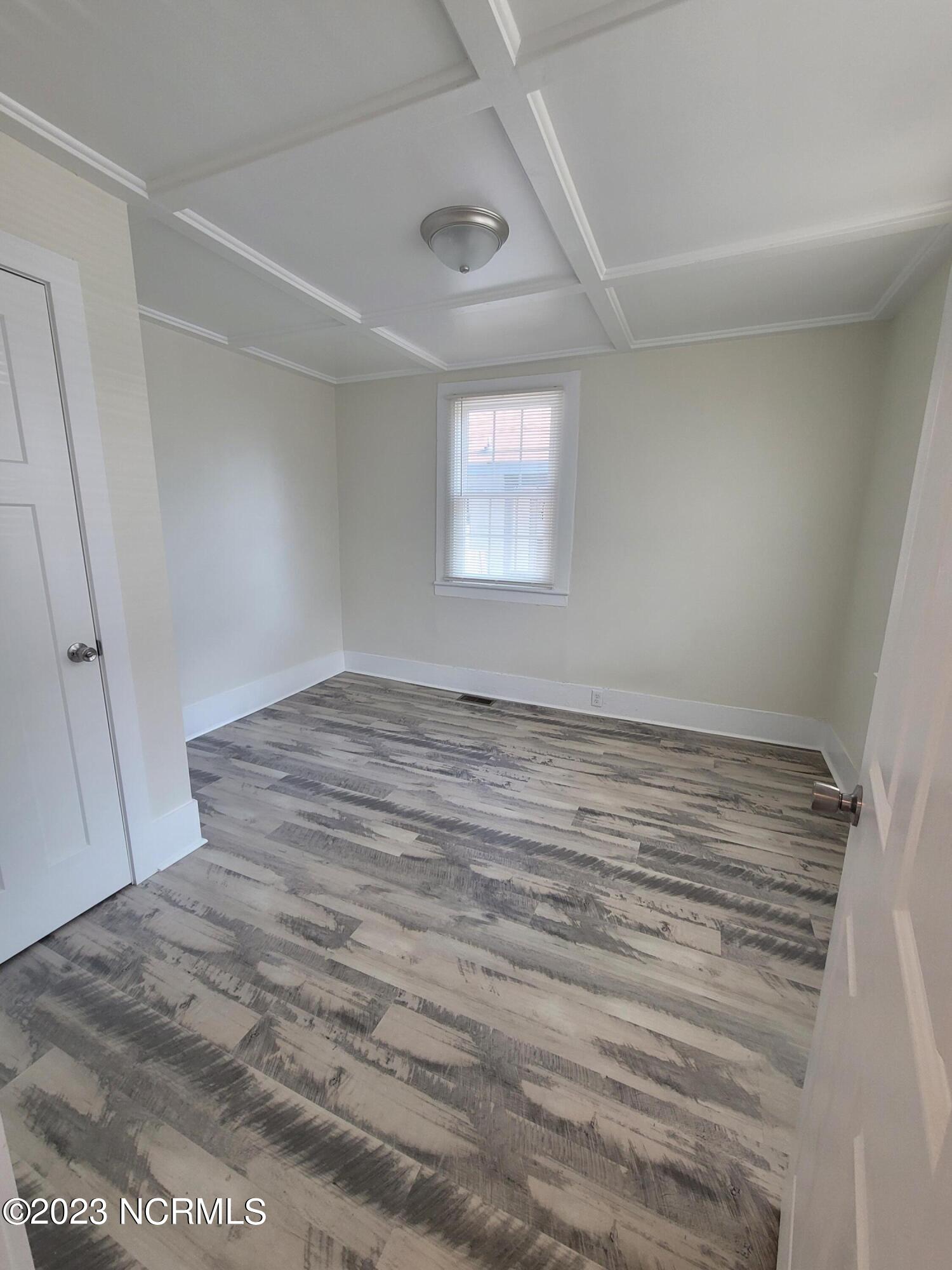 112 South 12th Street Wilmington, NC 28401 - Photo 6 of 24 20230707_085053