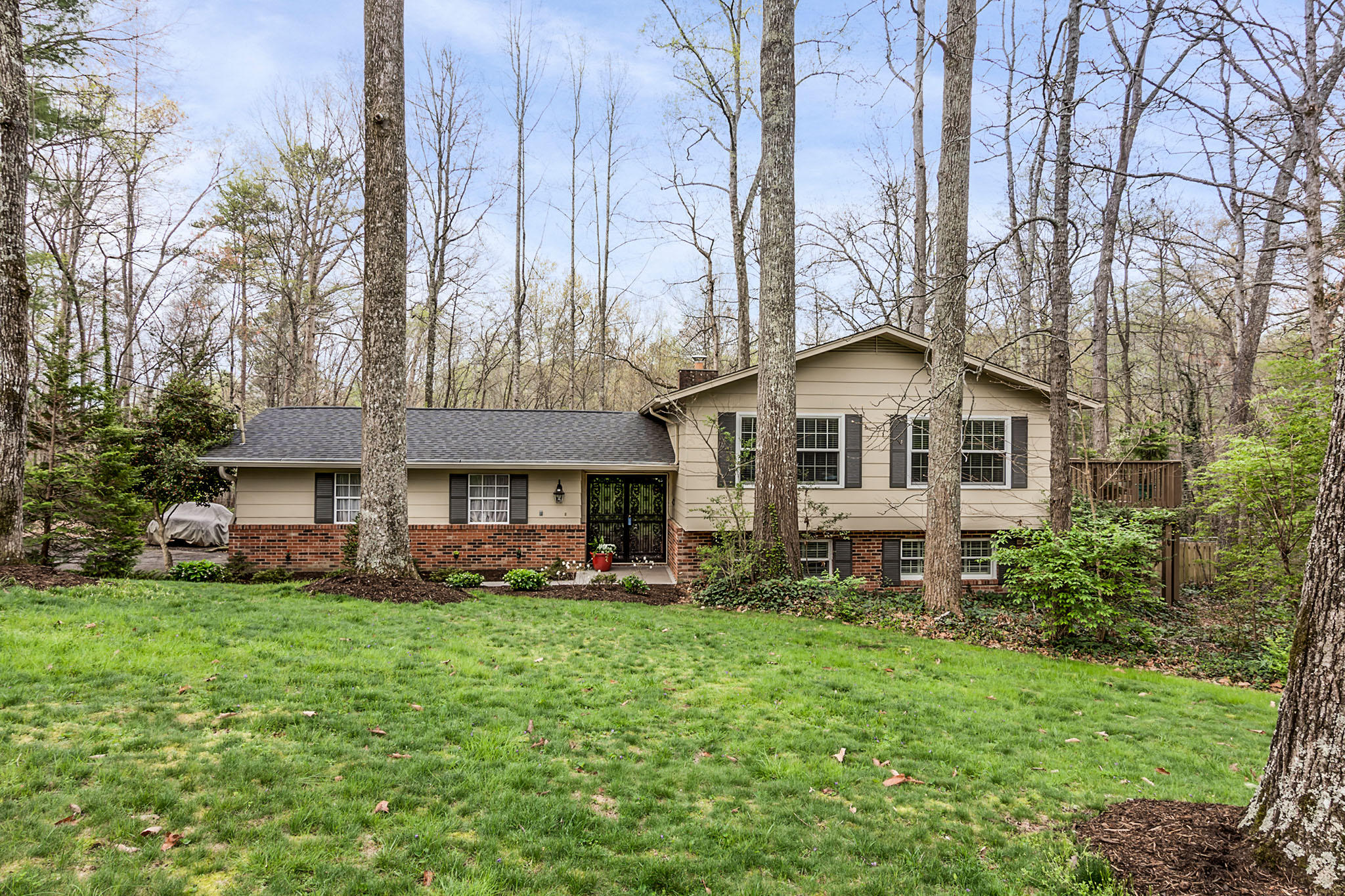 136 Newell Lane Oak Ridge, TN 37830 - Photo 1 of 25 136_Newell_101