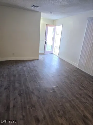 $1,400 | 1820 Lyman Street, Overton, NV 89040