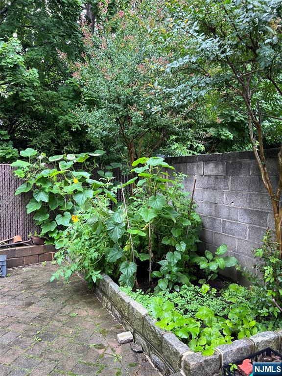 653 Maple Avenue, Unit 2A Ridgefield, NJ 07657 - Photo 9 of 9