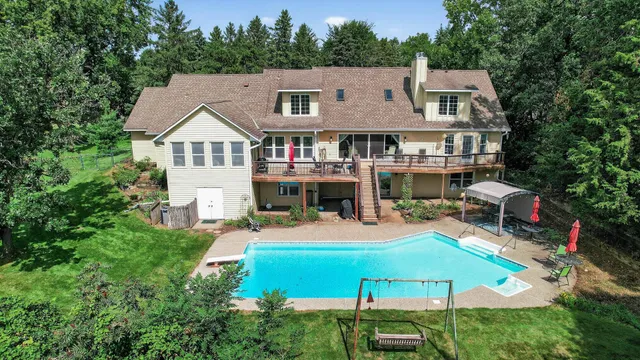 $750,000 | 7801 113th Street South, Cottage Grove, MN 55016