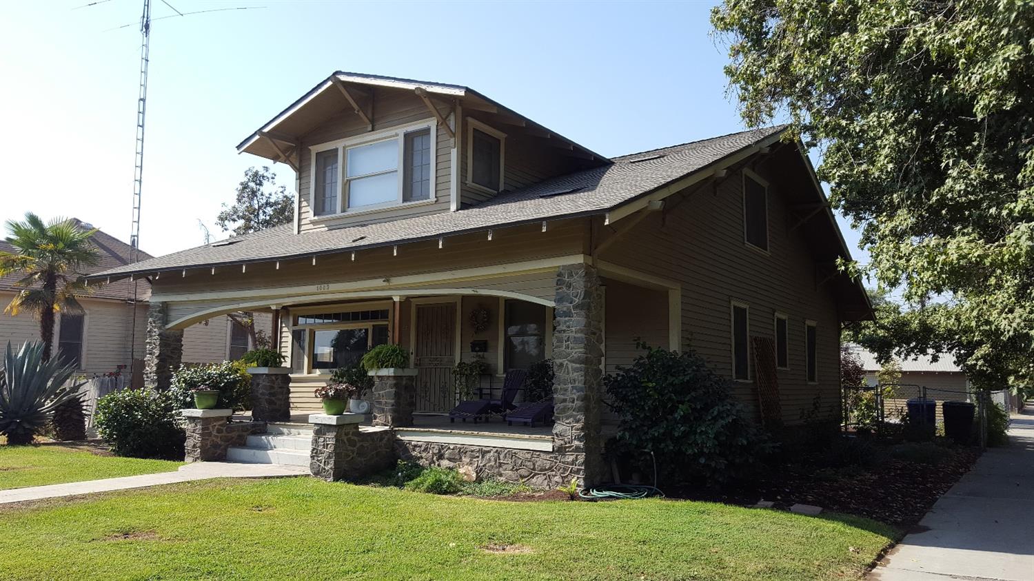 1003 K Street Reedley, CA 93654 - Photo 3 of 49