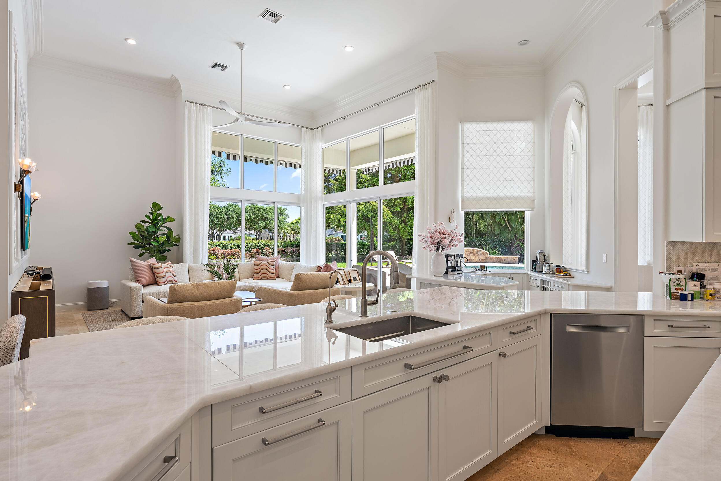 106 Commodore Drive Jupiter, FL 33477 - Photo 8 of 47 Kitchen