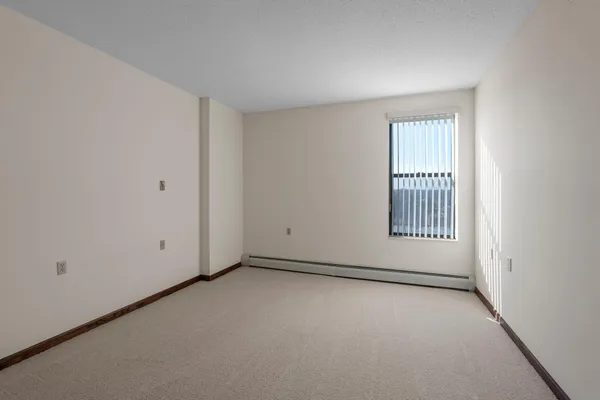 $39,900 | 7600 Golden Valley Road, Unit 600, Golden Valley, MN 55427