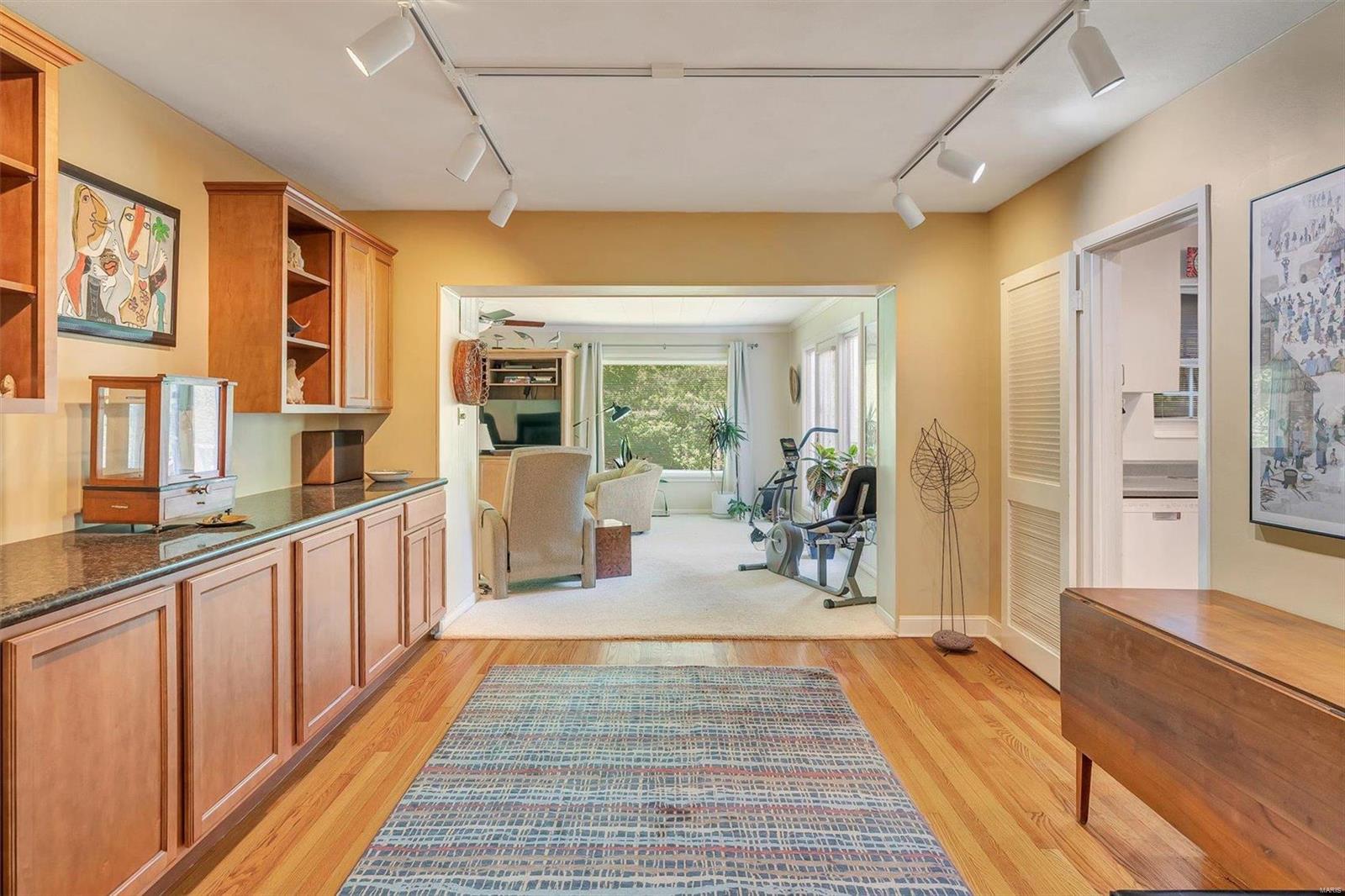 47 Highgate Road St. Louis, MO 63132 - Photo 7 of 25
