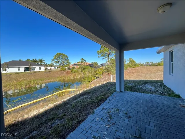 $329,900 | 2900 Northwest 17th Place, Cape Coral, FL 33993