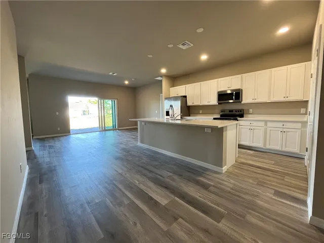 $329,900 | 2900 Northwest 17th Place, Cape Coral, FL 33993