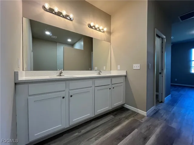 $329,900 | 2900 Northwest 17th Place, Cape Coral, FL 33993