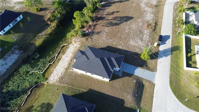 $329,900 | 2900 Northwest 17th Place, Cape Coral, FL 33993