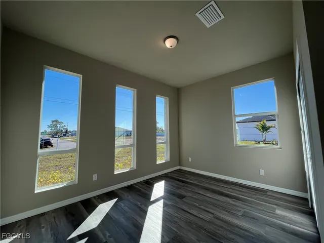 $329,900 | 2900 Northwest 17th Place, Cape Coral, FL 33993