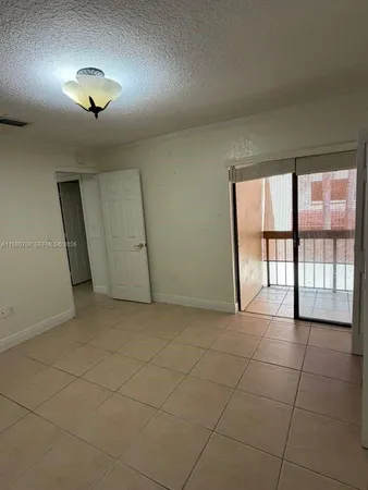 $2,300 | 6246 Southwest 136th Court, Unit D209, Miami, FL 33183