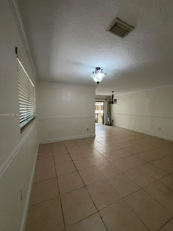 $2,300 | 6246 Southwest 136th Court, Unit D209, Miami, FL 33183