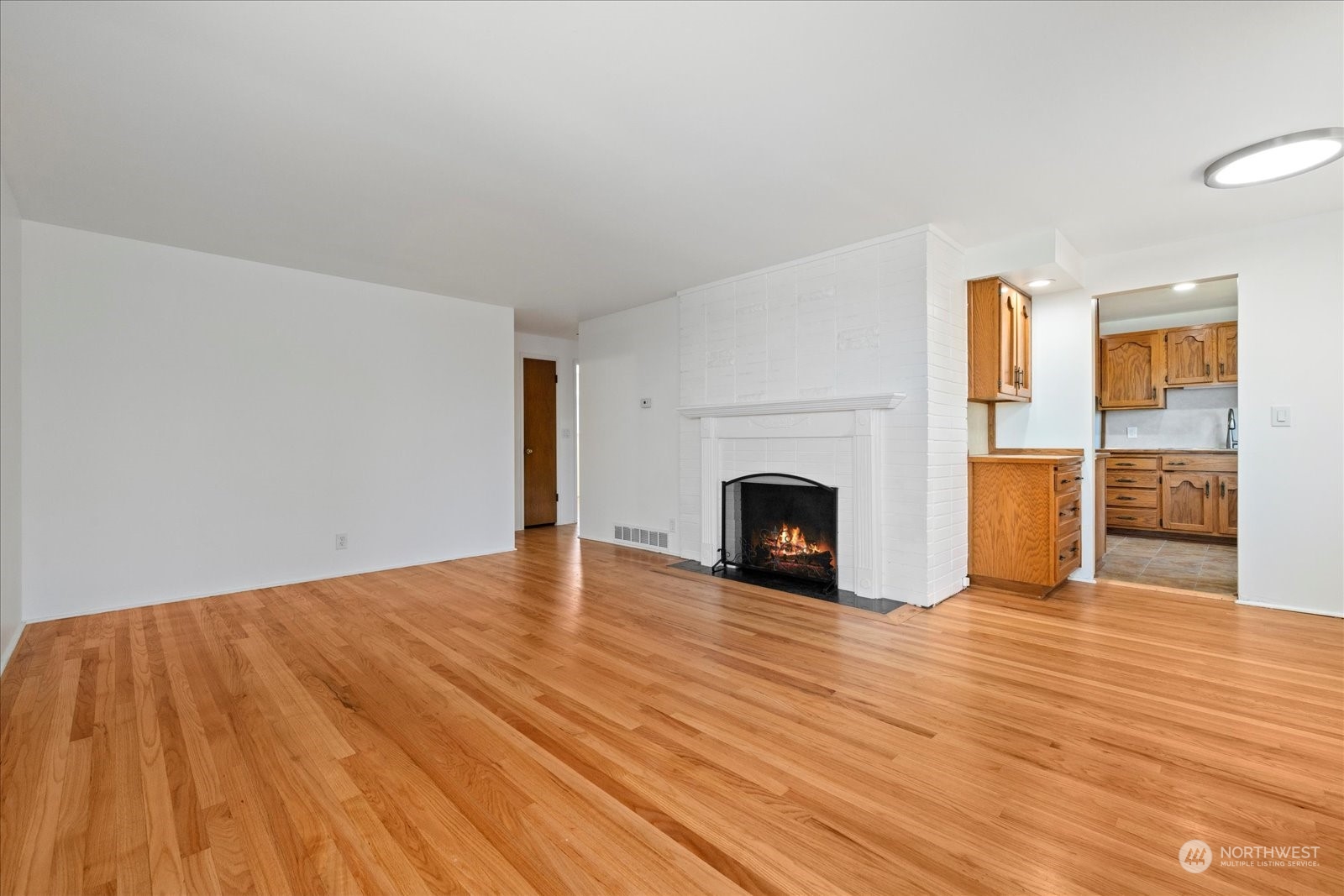 3944 Southwest Monroe Street Seattle, WA 98136 - Photo 8 of 30 Gallery Image 8