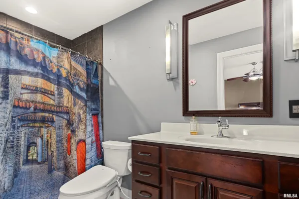 $949,000 | 1017 Copperpoint Drive, Dunlap, IL 61525