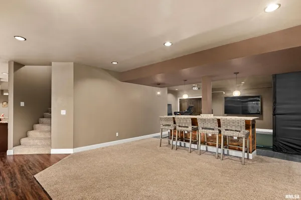 $949,000 | 1017 Copperpoint Drive, Dunlap, IL 61525