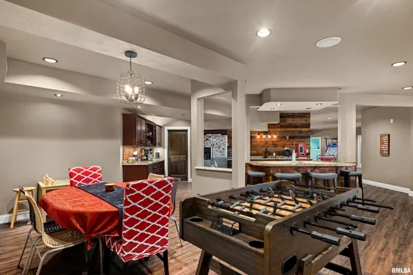 $949,000 | 1017 Copperpoint Drive, Dunlap, IL 61525