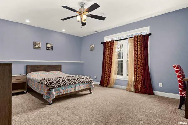 $949,000 | 1017 Copperpoint Drive, Dunlap, IL 61525