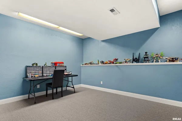 $949,000 | 1017 Copperpoint Drive, Dunlap, IL 61525