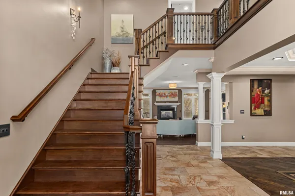 $949,000 | 1017 Copperpoint Drive, Dunlap, IL 61525