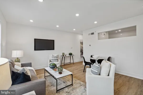 $1,329 | 1201 West Girard Avenue, Unit ONE BEDROOM, Philadelphia, PA 19123