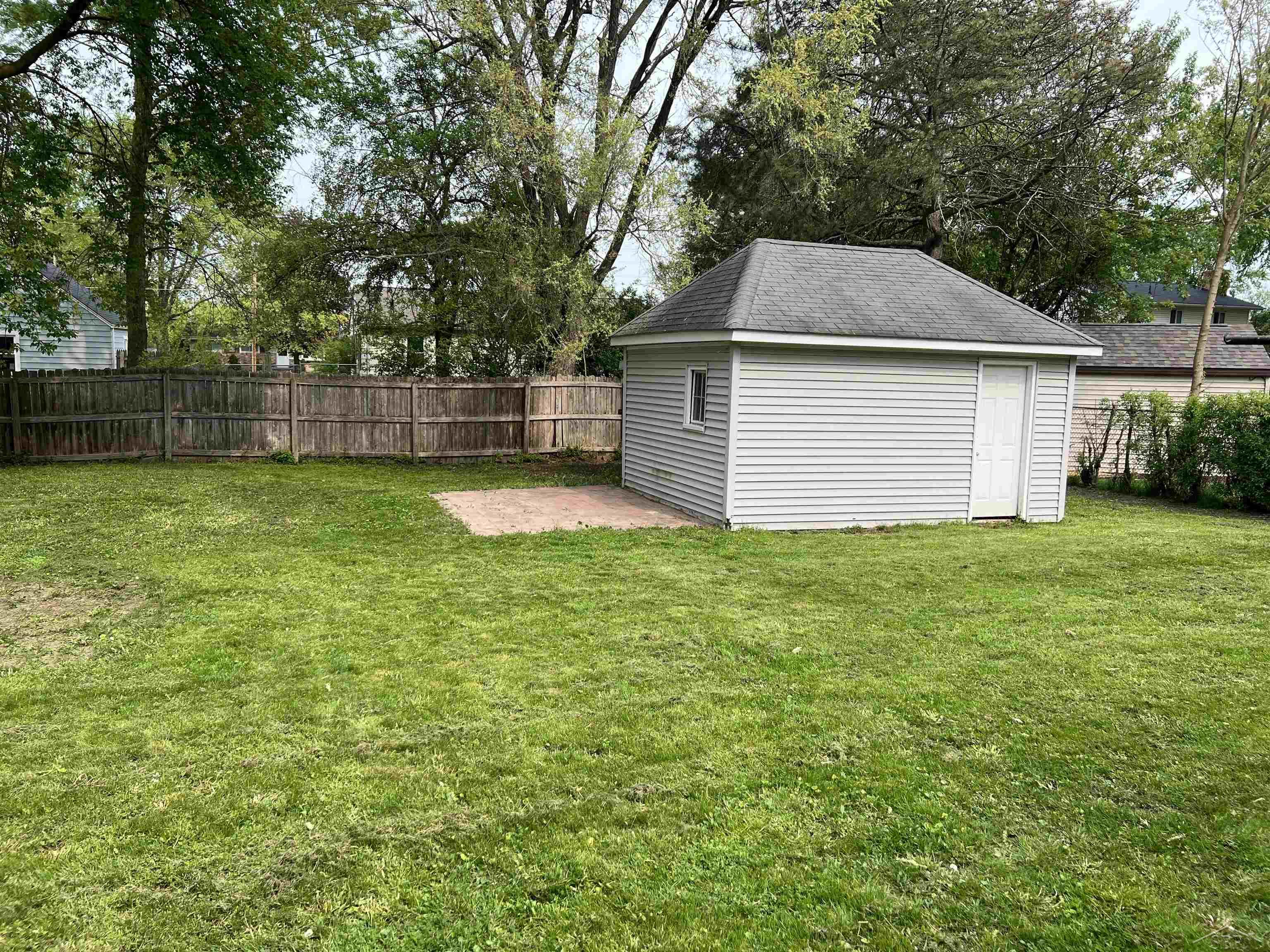 2174 Bock Road Saginaw, MI 48603 - Photo 24 of 26 50109203-23.JPG
