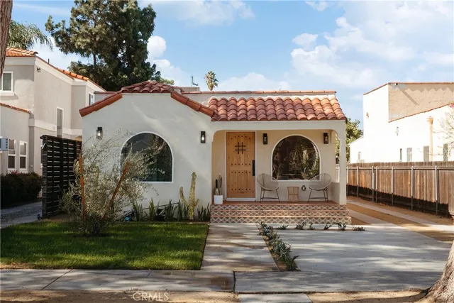 $1,999,000 | 2923 Acresite Street, Los Angeles, CA 90039