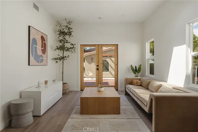$1,999,000 | 2923 Acresite Street, Los Angeles, CA 90039
