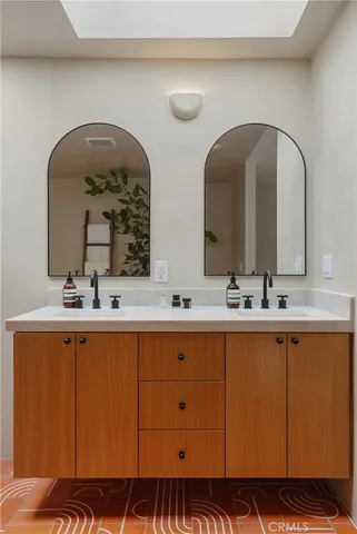 $1,999,000 | 2923 Acresite Street, Los Angeles, CA 90039