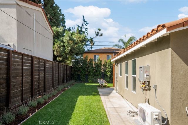 $1,999,000 | 2923 Acresite Street, Los Angeles, CA 90039