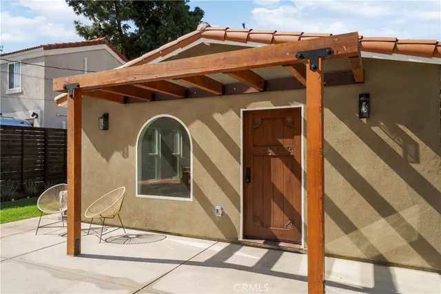 $1,999,000 | 2923 Acresite Street, Los Angeles, CA 90039