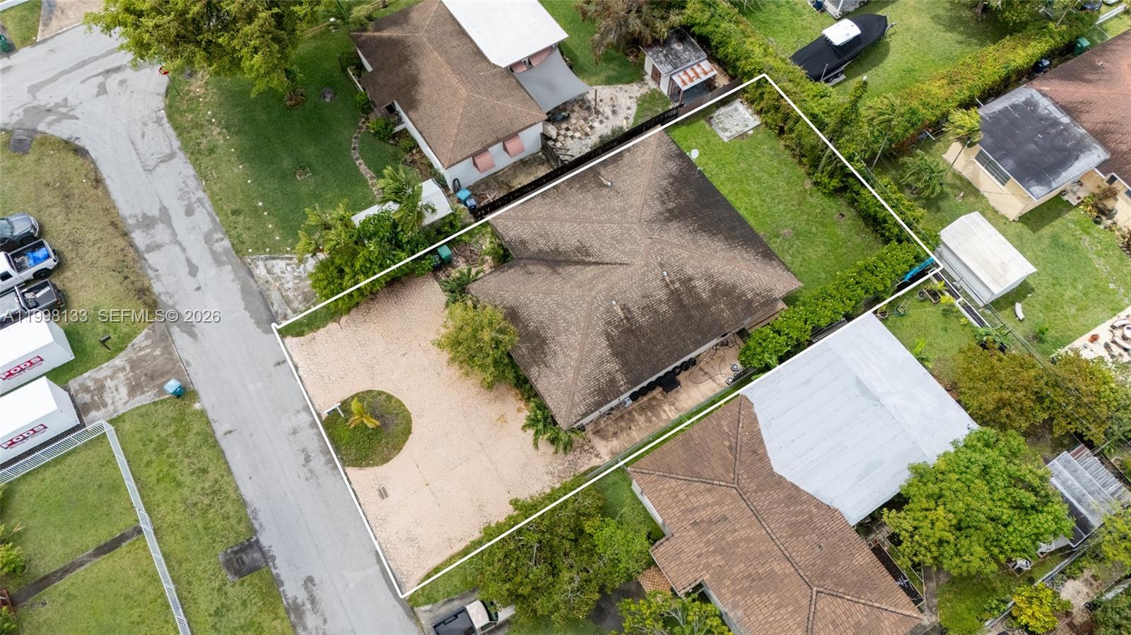 6881 Southwest 27th Street Miami, FL 33155 - Photo 29 of 33 Gallery Image 29