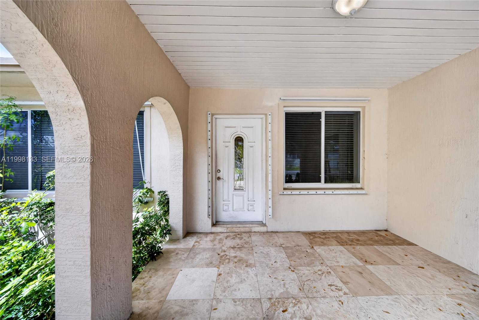 6881 Southwest 27th Street Miami, FL 33155 - Photo 3 of 33 Gallery Image 3