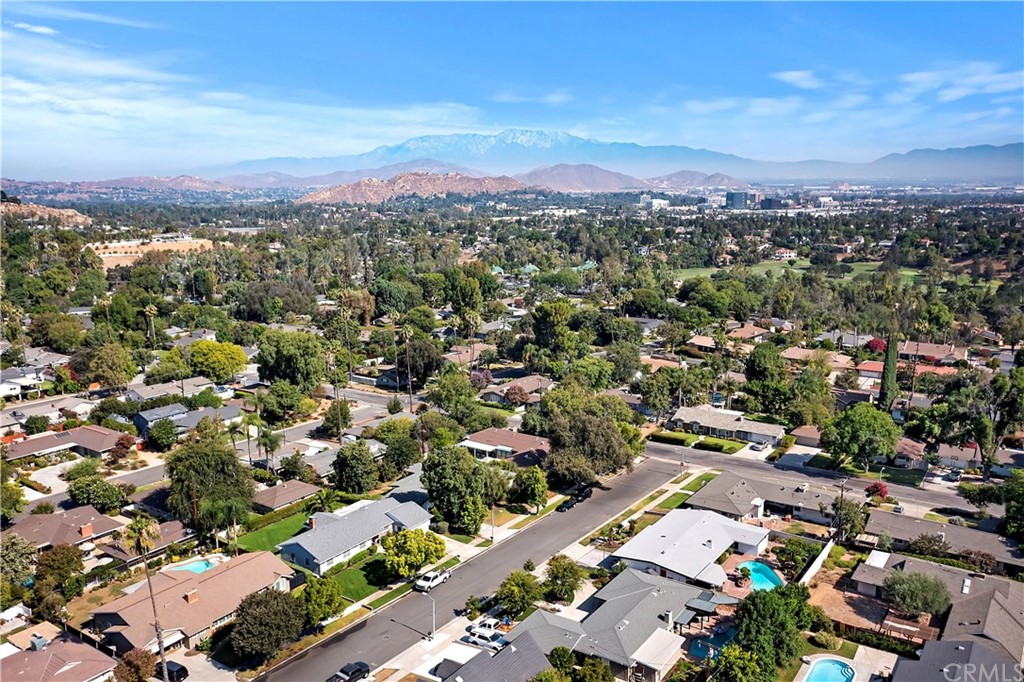 5201 Coventry Drive Riverside, CA 92506 - Photo 37 of 42 an aerial view of a city