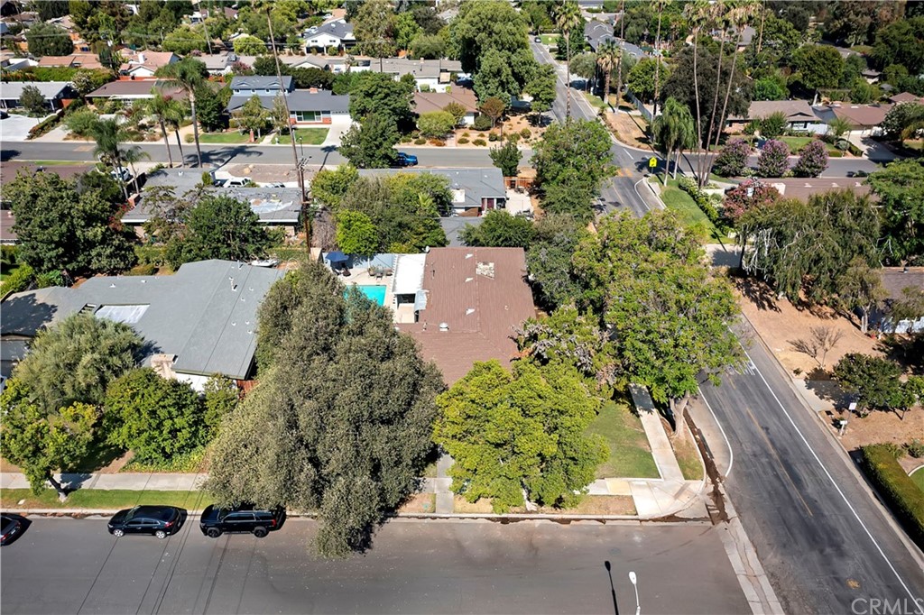 5201 Coventry Drive Riverside, CA 92506 - Photo 38 of 42 an aerial view of residential house with green space
