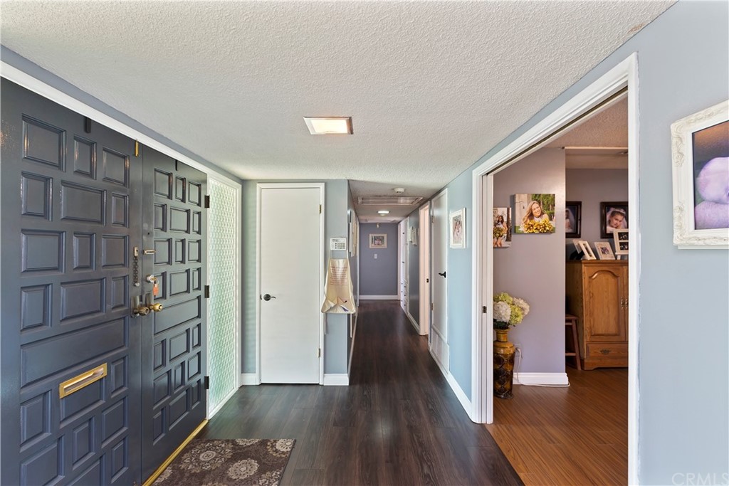5201 Coventry Drive Riverside, CA 92506 - Photo 8 of 42 a view of hallway with walk in closet