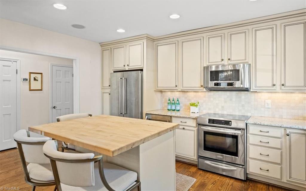 1108 Dover Road, Unit A Greensboro, NC 27408 - Photo 14 of 43 Gallery Image 14