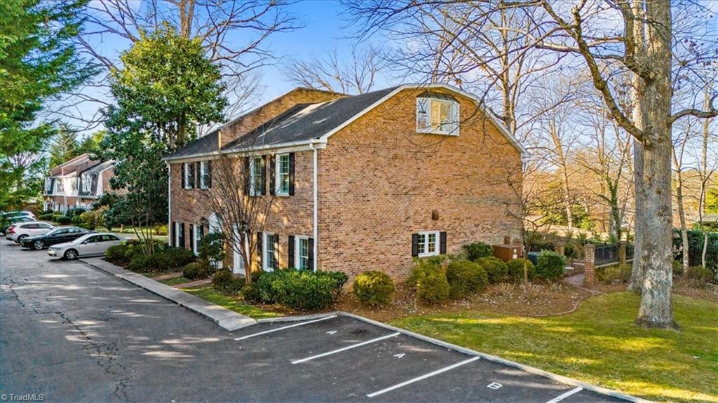 1108 Dover Road, Unit A Greensboro, NC 27408 - Photo 3 of 43 Gallery Image 3