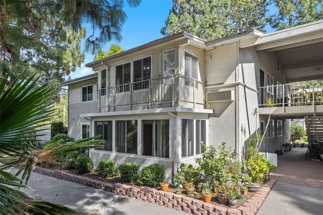 $287,000 | 465 Avenida Sevilla, Unit P, Laguna Woods, CA 92637
