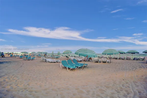 $4,000 | 6801 Collins Avenue, Unit 309 314, Miami Beach, FL 33141