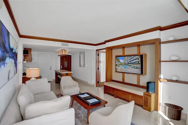 $4,000 | 6801 Collins Avenue, Unit 309 314, Miami Beach, FL 33141