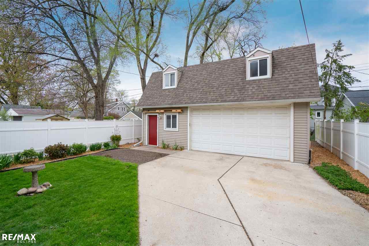 700 Princeton Road Berkley, MI 48072 - Photo 42 of 43 50010868-41.JPG