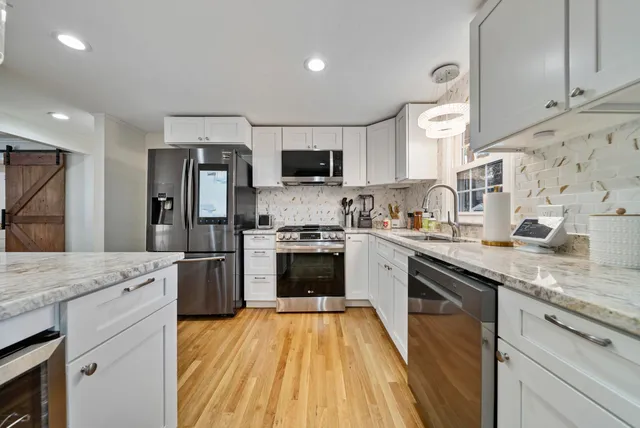 $650,000 | 23 Parkhurst Drive, Nashua, NH 03062