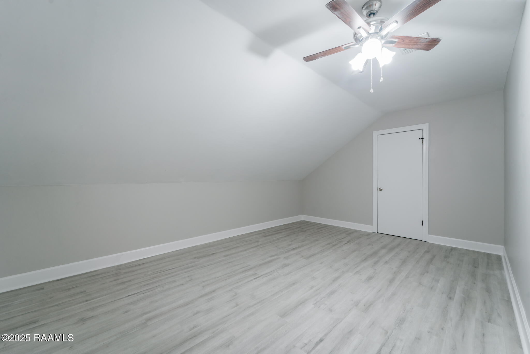 513 Robert Lee Circle Lafayette, LA 70506 - Photo 13 of 23 bed1