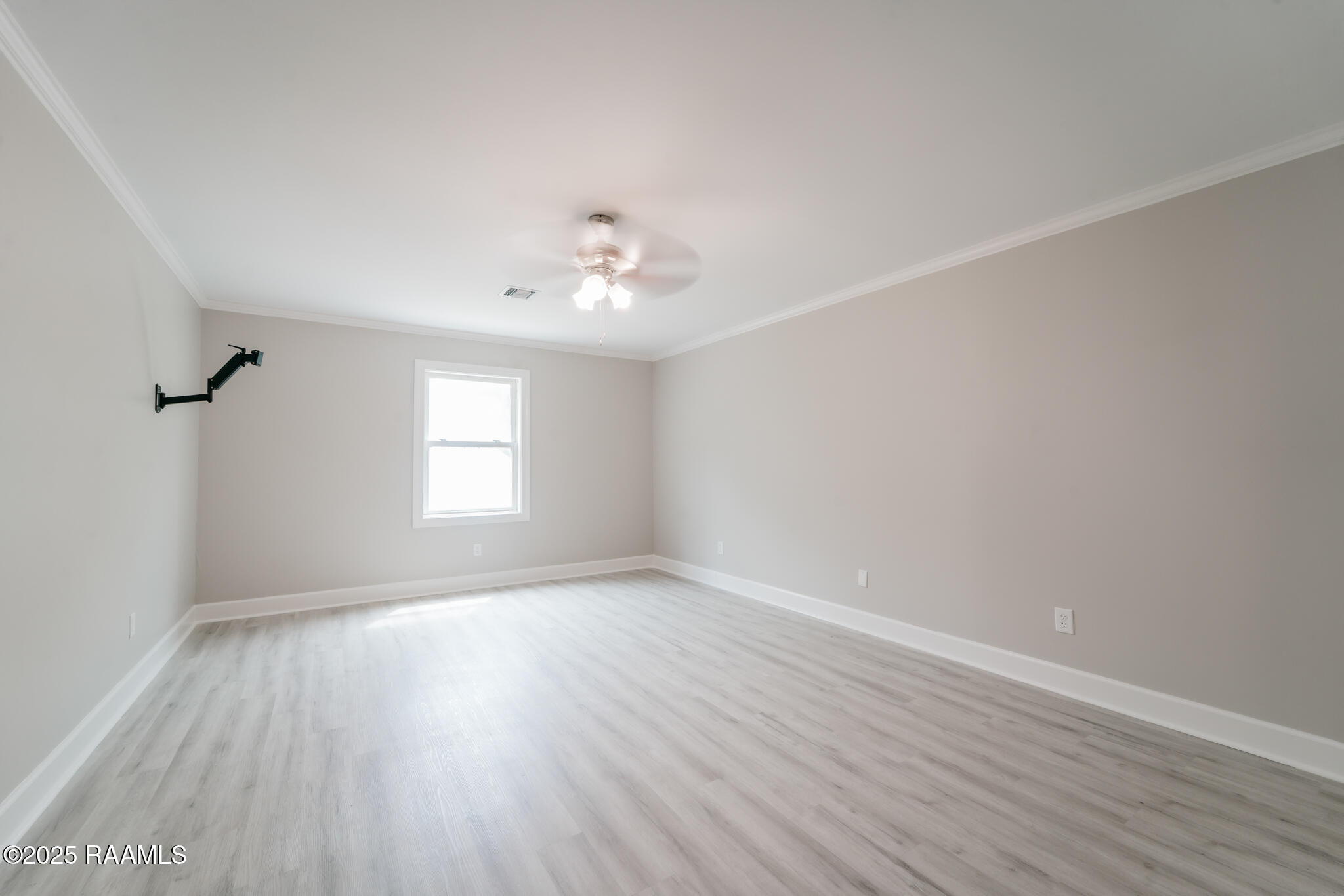 513 Robert Lee Circle Lafayette, LA 70506 - Photo 14 of 23 bedroom2