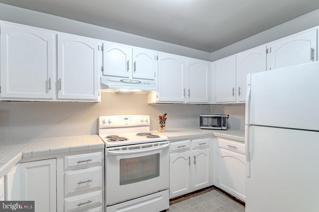 25 Church Road, Unit 145 Maple Shade, NJ 08052 - Photo 9 of 18