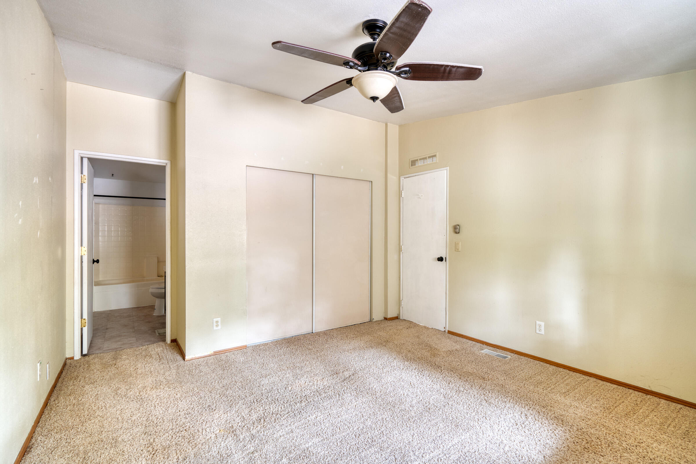 60906 Ridge Drive Bend, OR 97702 - Photo 29 of 53 137_60906 Ridge Dr_Pro Property Photos_B