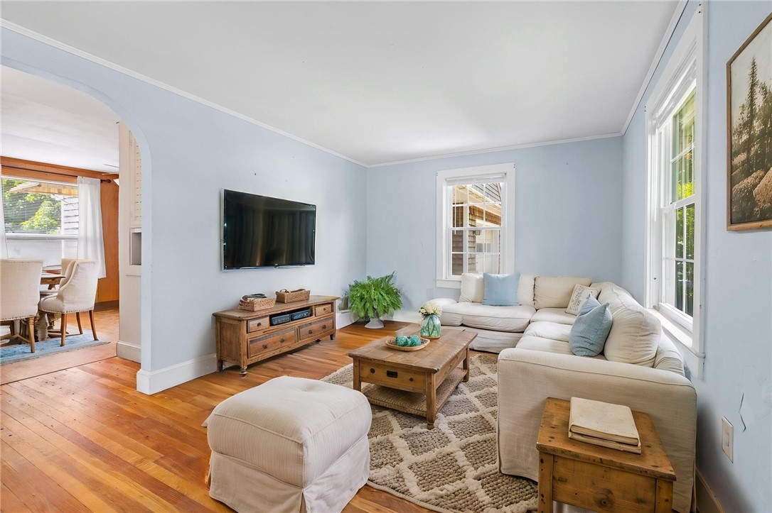 24 Magnolia Street Warwick, RI 02889 - Photo 10 of 46 Virtually staged