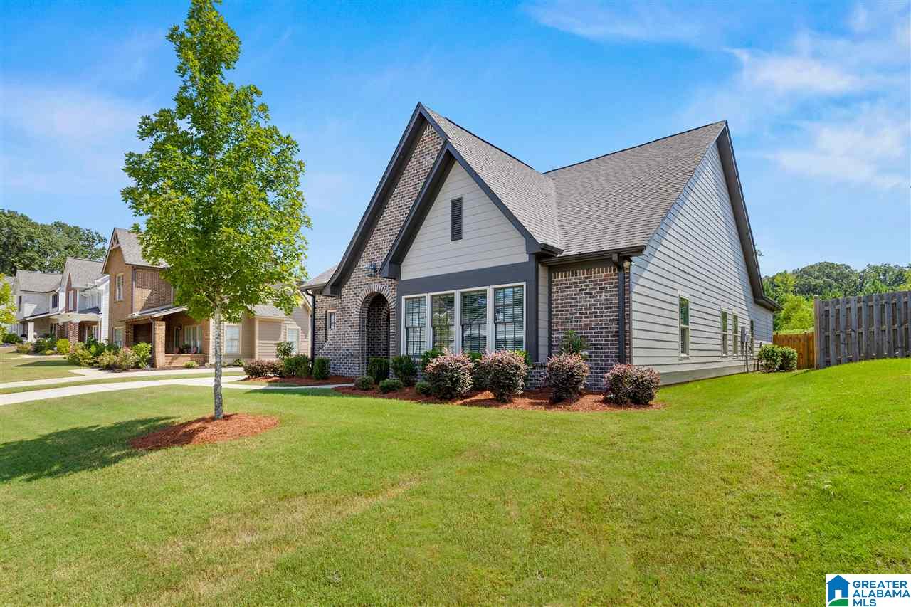 5220 Meadow Ridge Trail Bessemer, AL 35022 - Photo 3 of 22