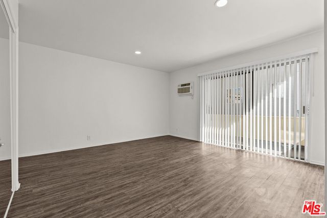 $1,795 | 15286 Sutton Street, Unit 208, Sherman Oaks, CA 91403