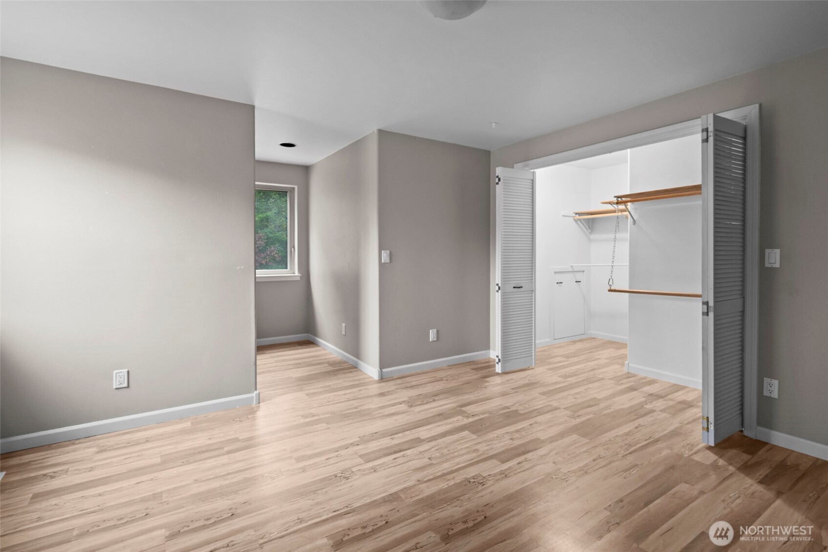 2049 Zylstra Road Oak Harbor, WA 98277 - Photo 20 of 36 a view of empty room with wooden floor